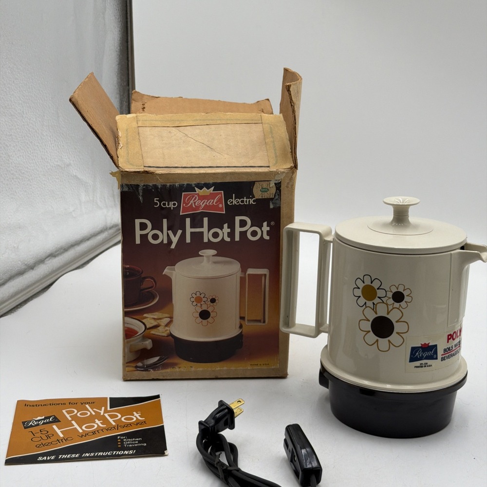 Vtg Regal Poly Perk Coffee Pot Electric Percolator 70's 2-5 Cup Daisies NOS